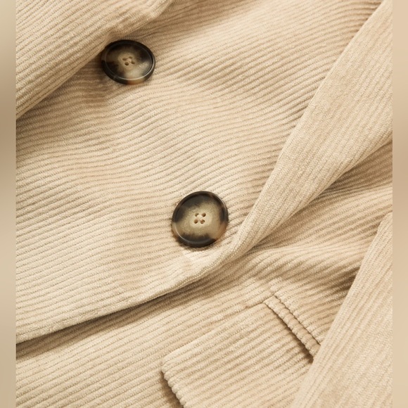 Veronica Beard Sevyn Corduroy Dickey Jacket
Stretch-Cotton Blazer Size 2 NWT - Picture 4 of 7